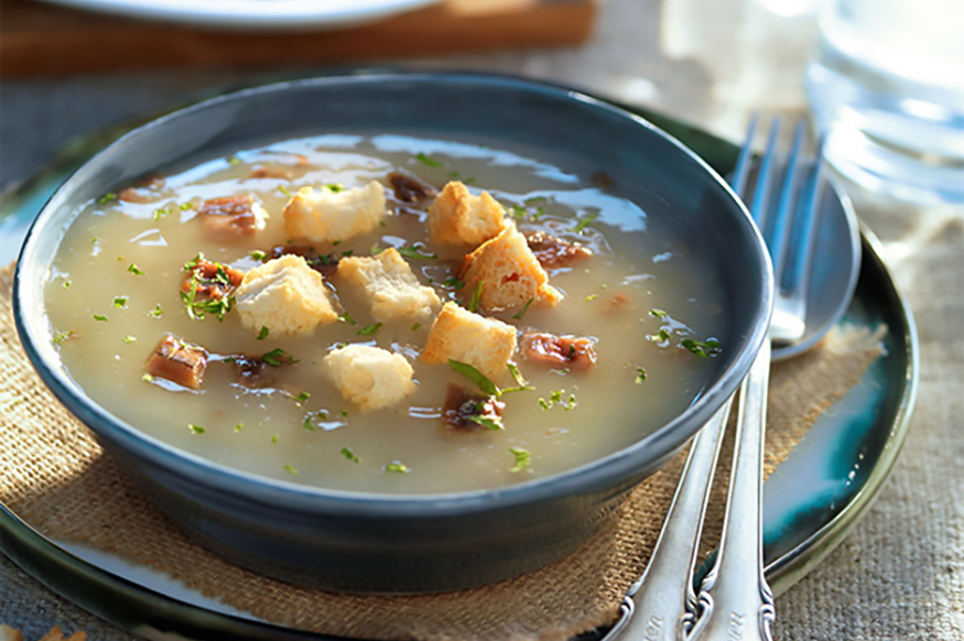 Crema de espárragos blancos con anchoas